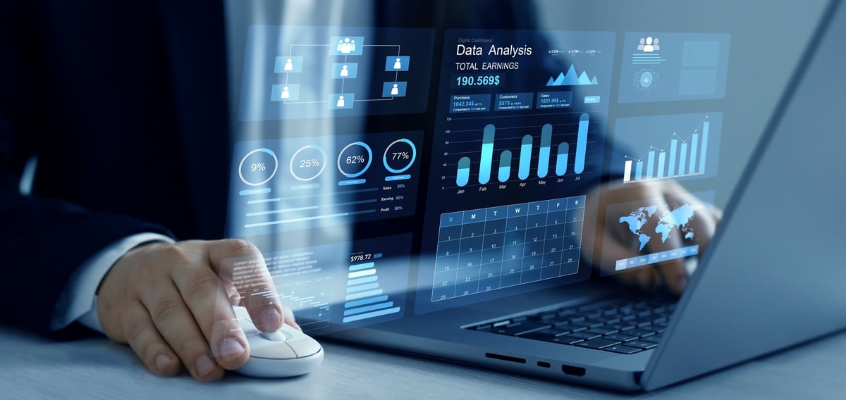 Analistas de datos generando insights